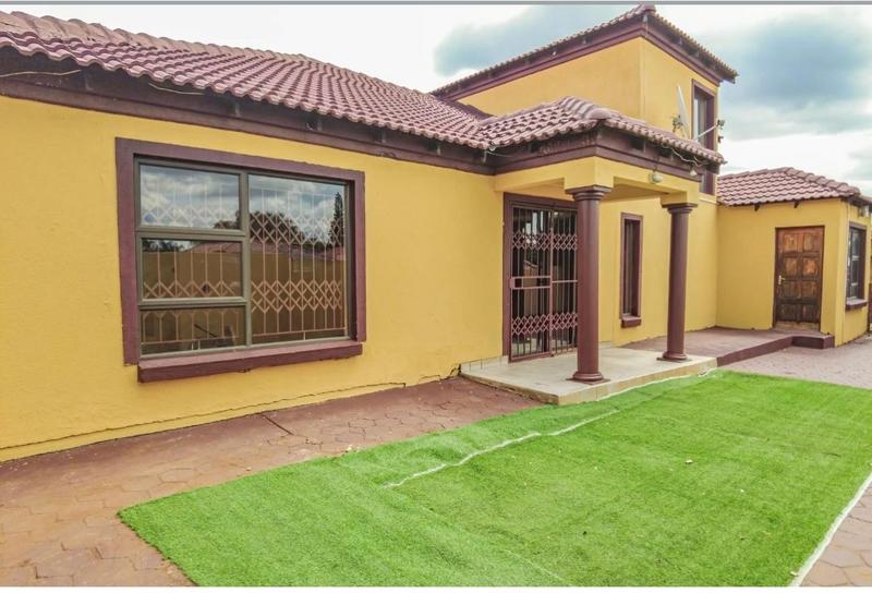 3 Bedroom Property for Sale in Karenpark Gauteng