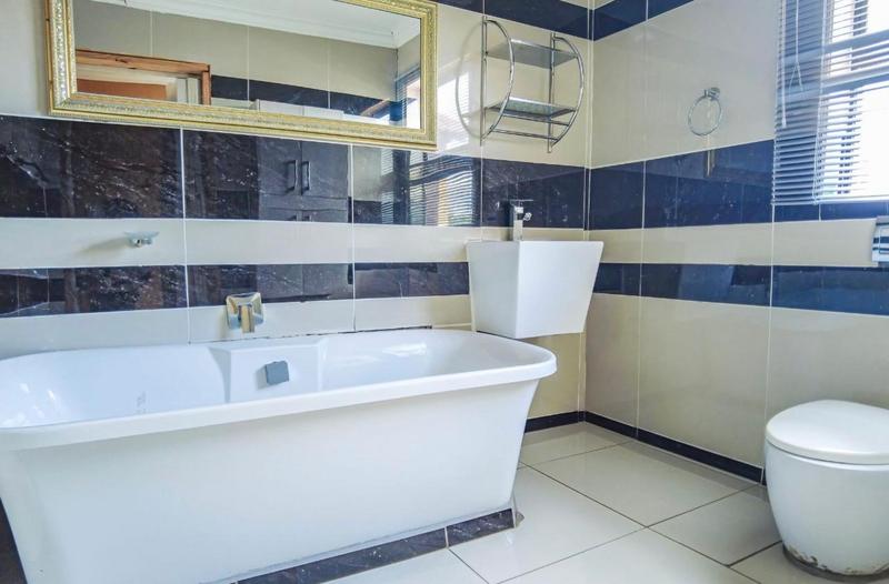 3 Bedroom Property for Sale in Karenpark Gauteng