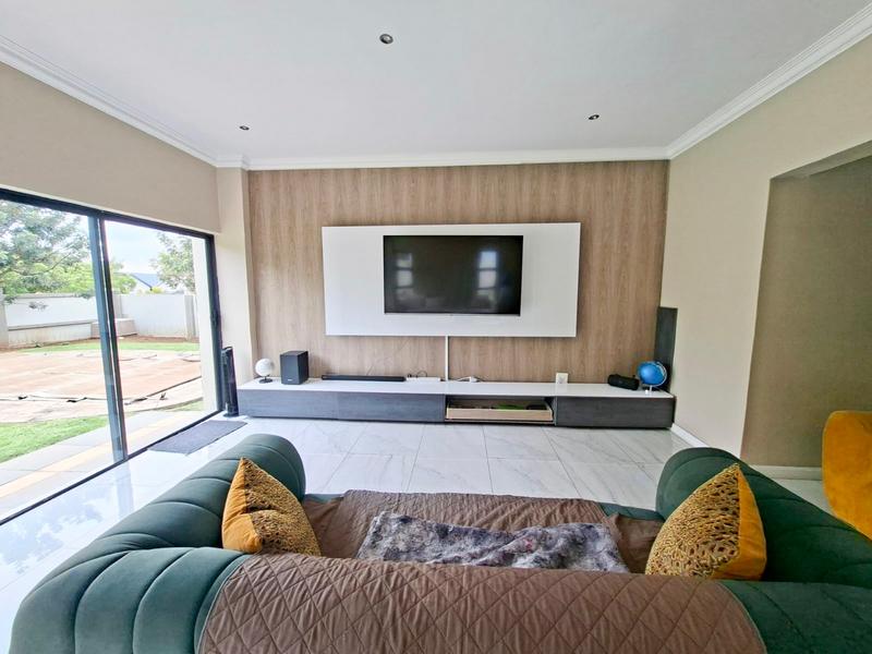 4 Bedroom Property for Sale in Midstream Estate Gauteng