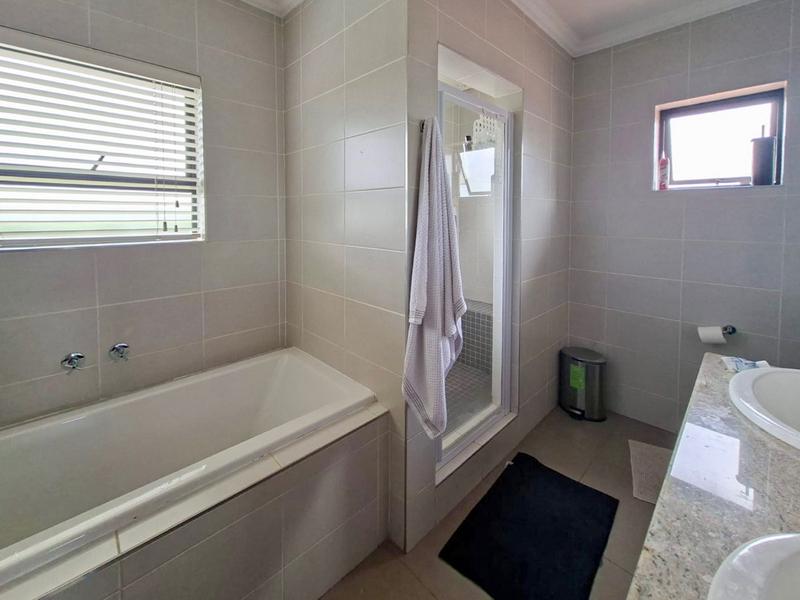 4 Bedroom Property for Sale in Midstream Estate Gauteng