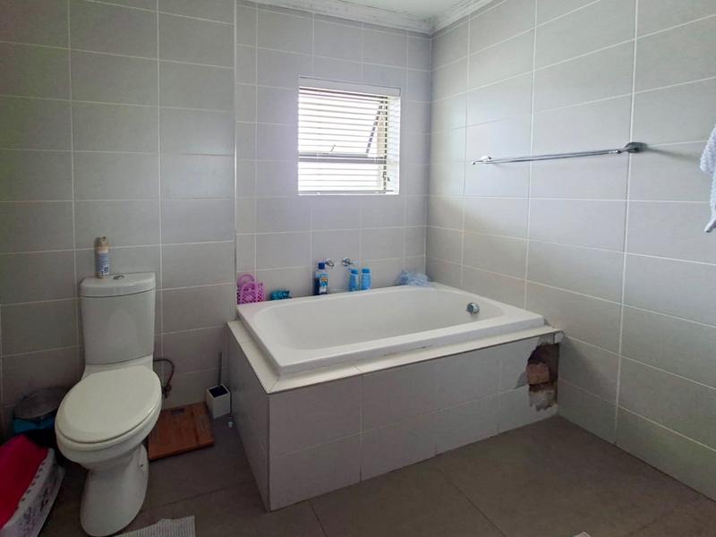 4 Bedroom Property for Sale in Midstream Estate Gauteng