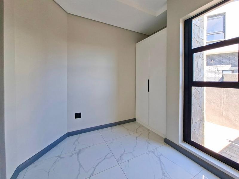 4 Bedroom Property for Sale in Fountainbrook Estate Gauteng