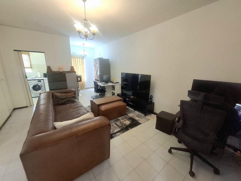 1 Bedroom Property for Sale in Edenburg Gauteng