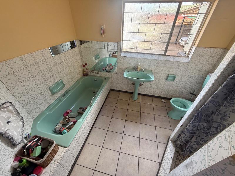7 Bedroom Property for Sale in Vanderbijlpark CW Gauteng