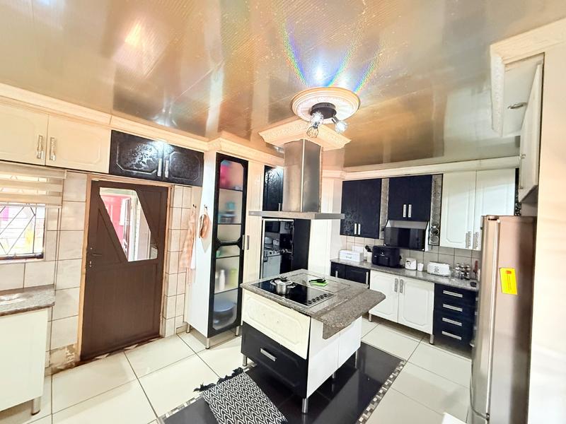 3 Bedroom Property for Sale in Vanderbijlpark CW 5 Gauteng