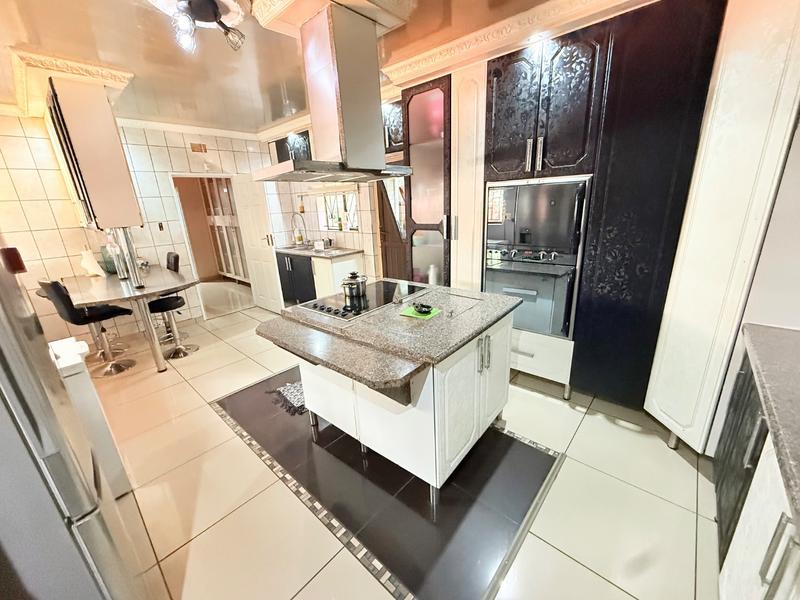 3 Bedroom Property for Sale in Vanderbijlpark CW 5 Gauteng