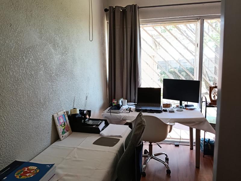 5 Bedroom Property for Sale in Brackendowns Gauteng
