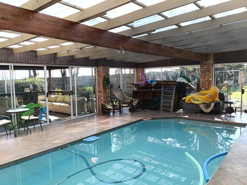 5 Bedroom Property for Sale in Brackendowns Gauteng