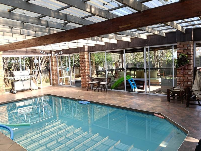5 Bedroom Property for Sale in Brackendowns Gauteng