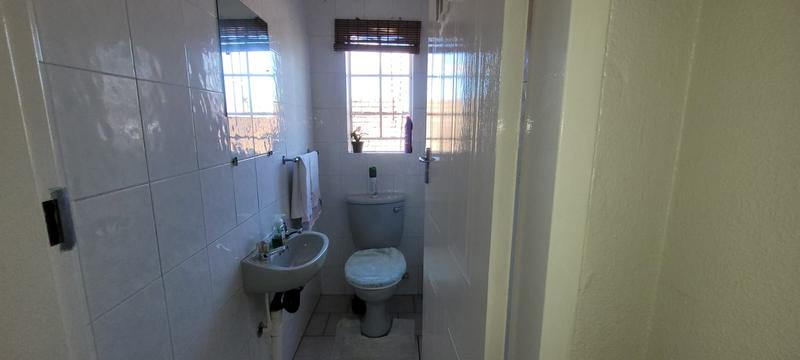 3 Bedroom Property for Sale in Brackendowns Gauteng