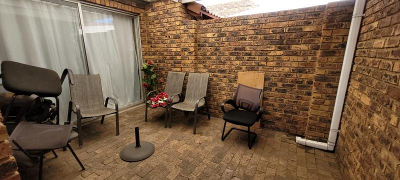 3 Bedroom Property for Sale in Brackendowns Gauteng