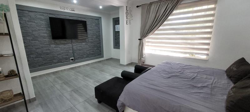 4 Bedroom Property for Sale in Brackendowns Gauteng