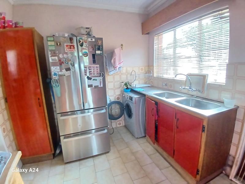 3 Bedroom Property for Sale in Brackenhurst Gauteng