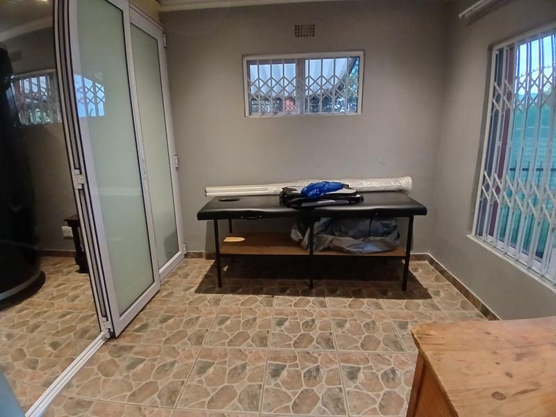 3 Bedroom Property for Sale in Brackenhurst Gauteng