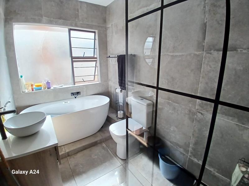 3 Bedroom Property for Sale in Meyersdal Gauteng