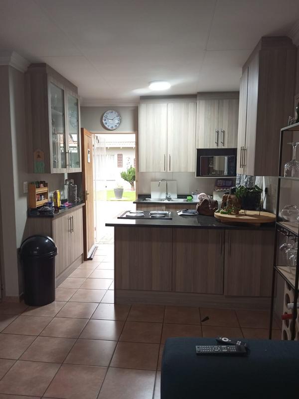 2 Bedroom Property for Sale in Petersfield Gauteng