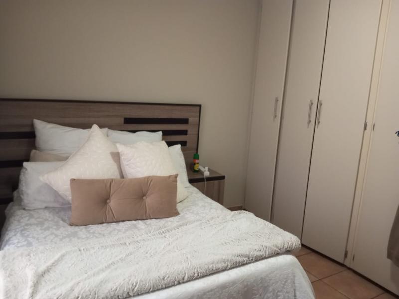 2 Bedroom Property for Sale in Petersfield Gauteng