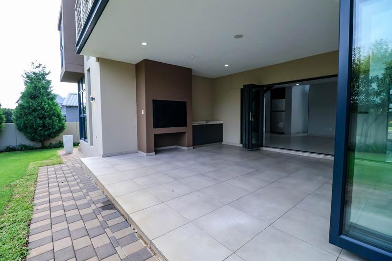 4 Bedroom Property for Sale in Copperleaf Estate Gauteng