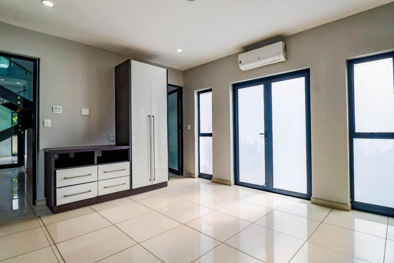 4 Bedroom Property for Sale in Copperleaf Estate Gauteng