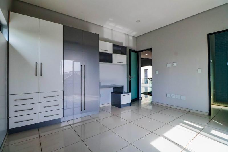4 Bedroom Property for Sale in Copperleaf Estate Gauteng