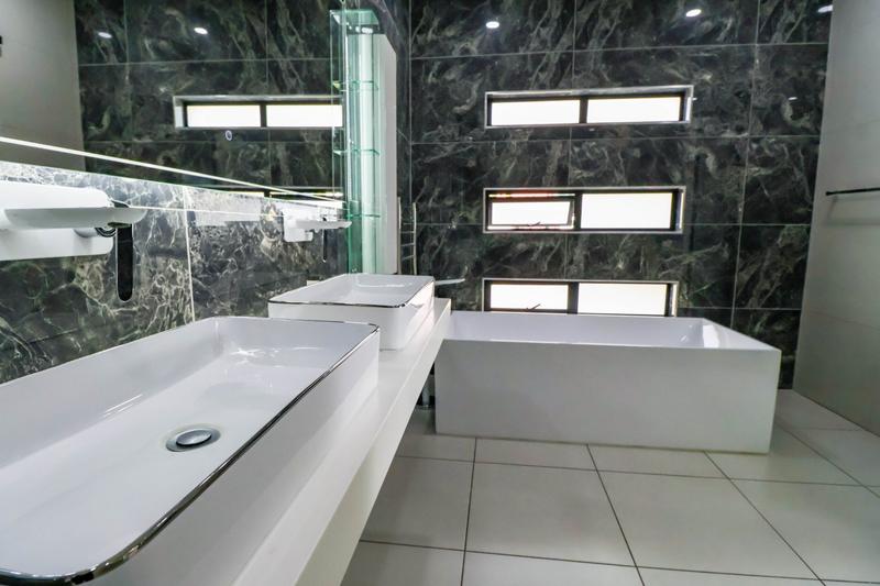 4 Bedroom Property for Sale in Copperleaf Estate Gauteng
