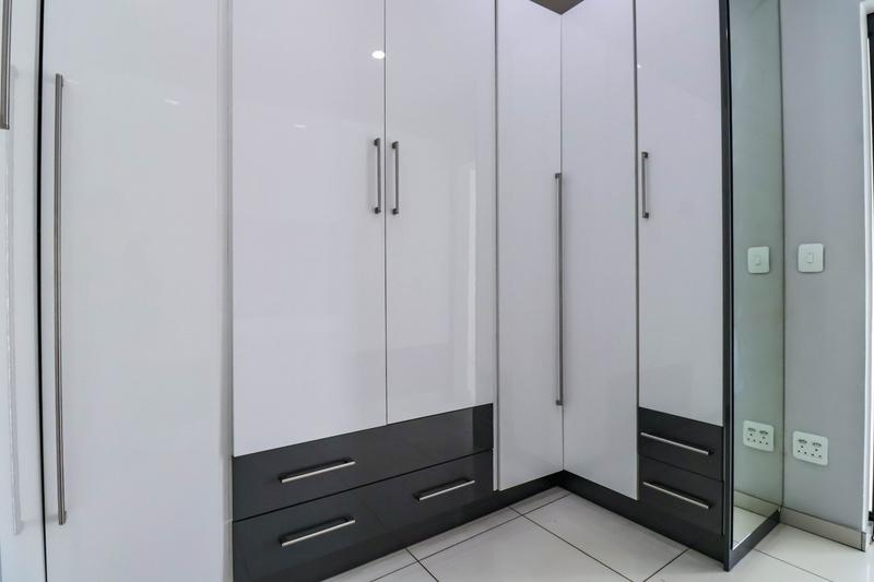 4 Bedroom Property for Sale in Copperleaf Estate Gauteng