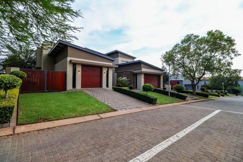 4 Bedroom Property for Sale in Copperleaf Estate Gauteng
