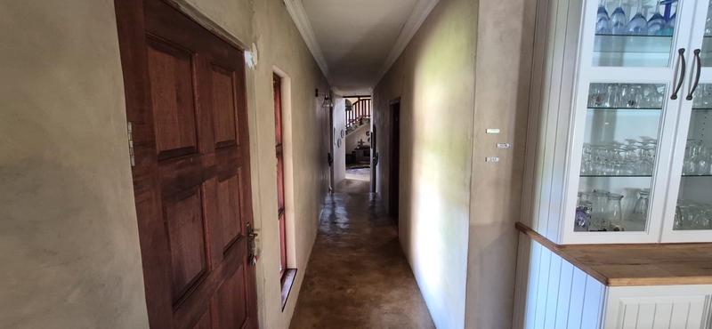 6 Bedroom Property for Sale in Mnandi Gauteng
