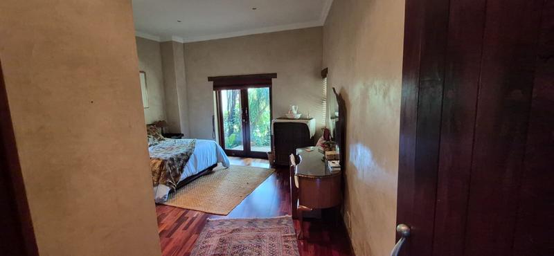 6 Bedroom Property for Sale in Mnandi Gauteng