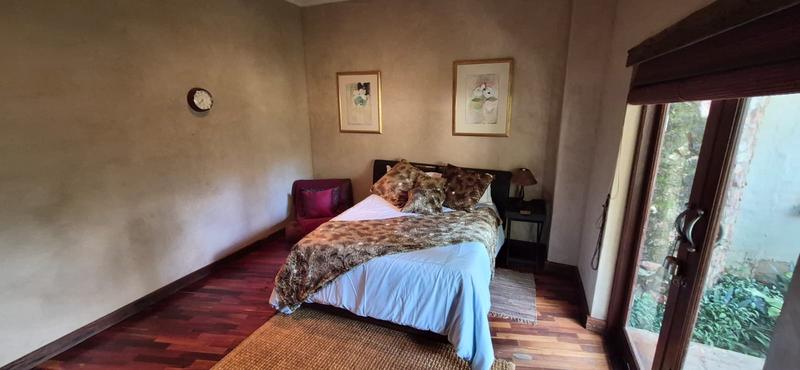 6 Bedroom Property for Sale in Mnandi Gauteng
