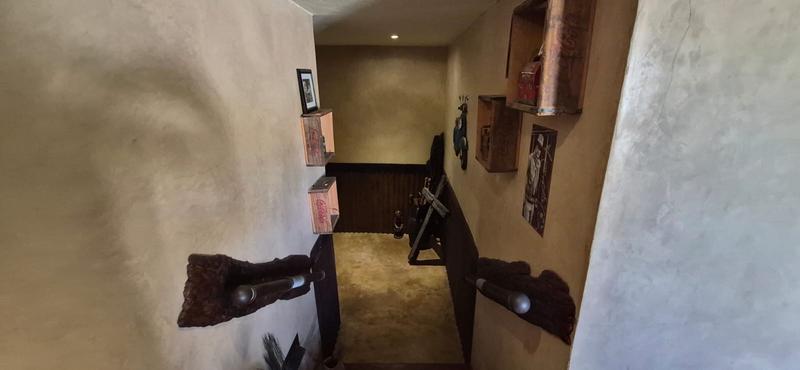 6 Bedroom Property for Sale in Mnandi Gauteng