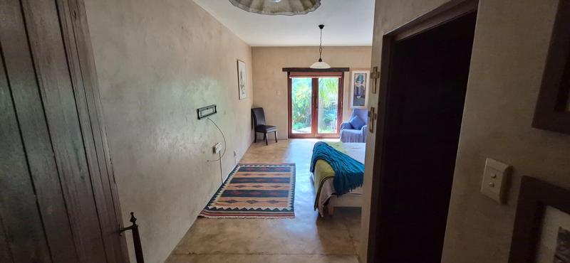 6 Bedroom Property for Sale in Mnandi Gauteng