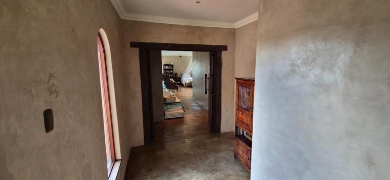 6 Bedroom Property for Sale in Mnandi Gauteng