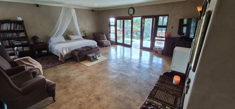 6 Bedroom Property for Sale in Mnandi Gauteng