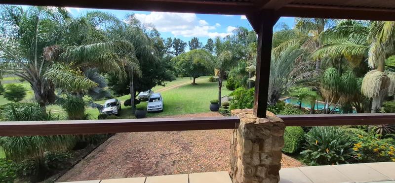 6 Bedroom Property for Sale in Mnandi Gauteng