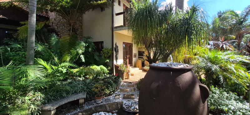 6 Bedroom Property for Sale in Mnandi Gauteng