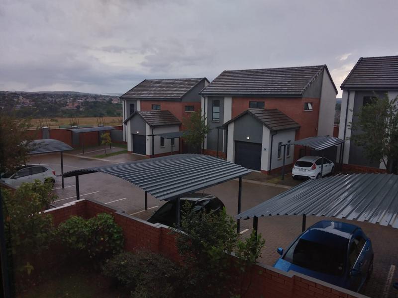 3 Bedroom Property for Sale in Rooihuiskraal North Gauteng
