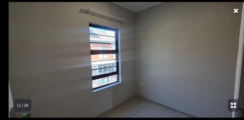 3 Bedroom Property for Sale in Rooihuiskraal North Gauteng