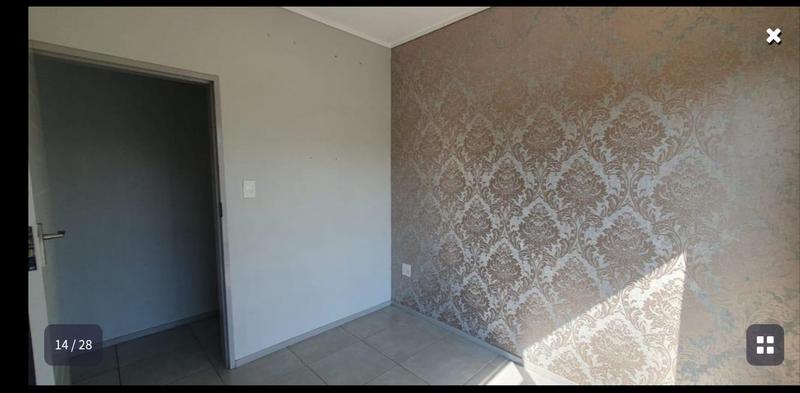 3 Bedroom Property for Sale in Rooihuiskraal North Gauteng