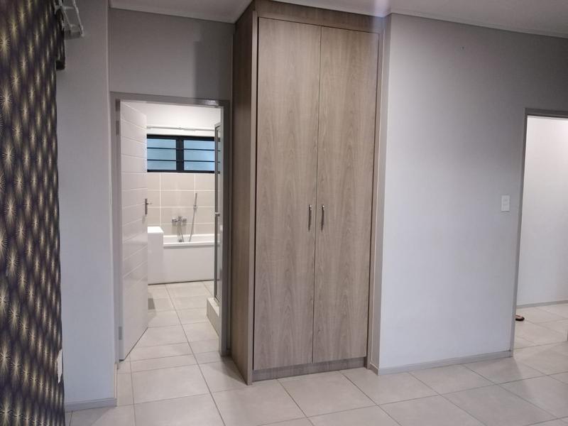 3 Bedroom Property for Sale in Rooihuiskraal North Gauteng