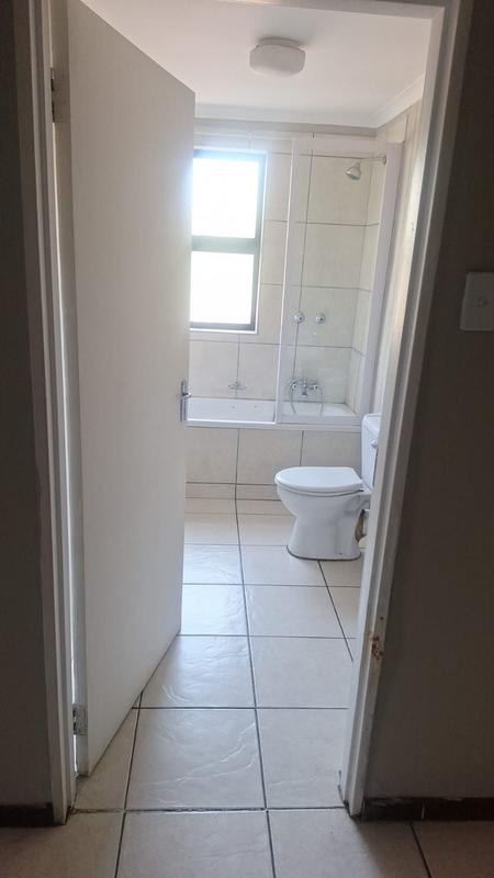 To Let 2 Bedroom Property for Rent in Ferndale Gauteng