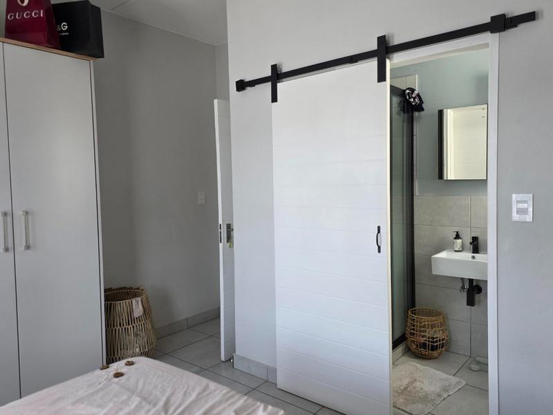 2 Bedroom Property for Sale in Pinehaven Gauteng