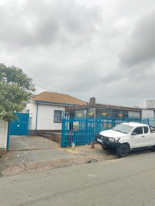 17 Bedroom Property for Sale in Kew Gauteng