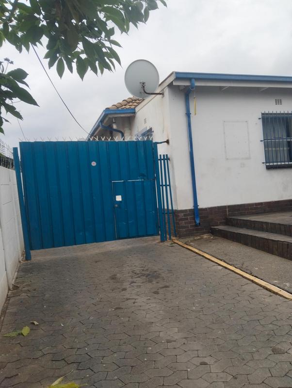17 Bedroom Property for Sale in Kew Gauteng