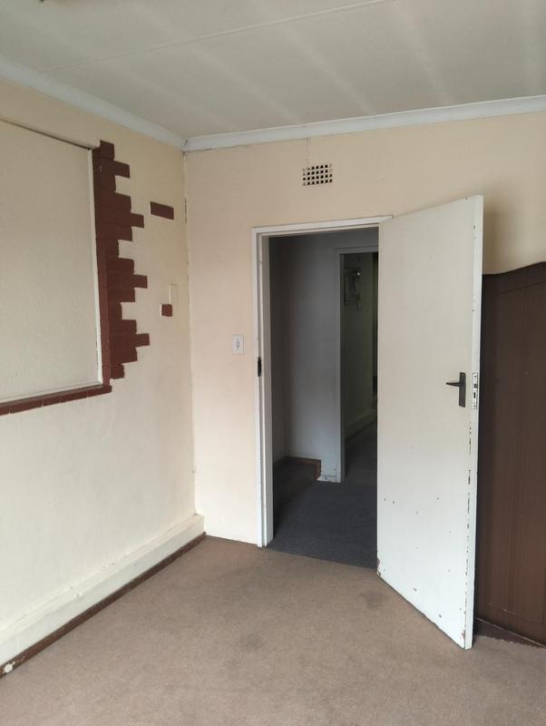 17 Bedroom Property for Sale in Kew Gauteng
