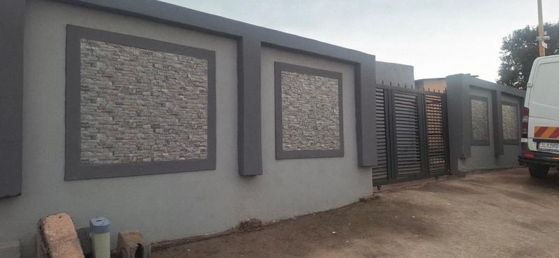 13 Bedroom Property for Sale in Tembisa Gauteng