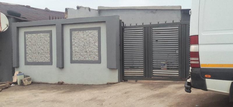 13 Bedroom Property for Sale in Tembisa Gauteng