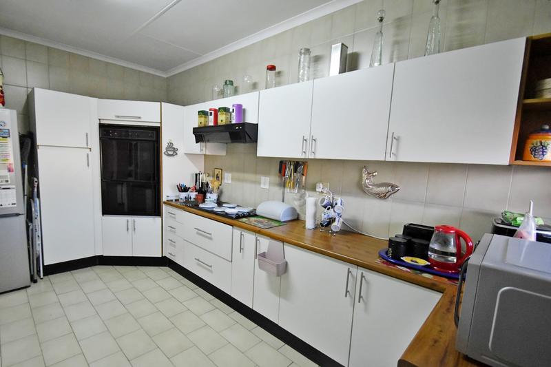 3 Bedroom Property for Sale in Bedford Park Gauteng