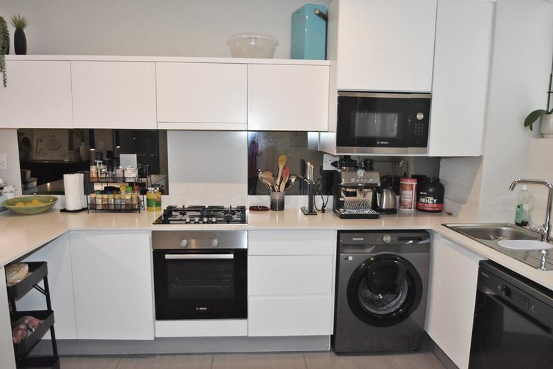 2 Bedroom Property for Sale in Illovo Gauteng