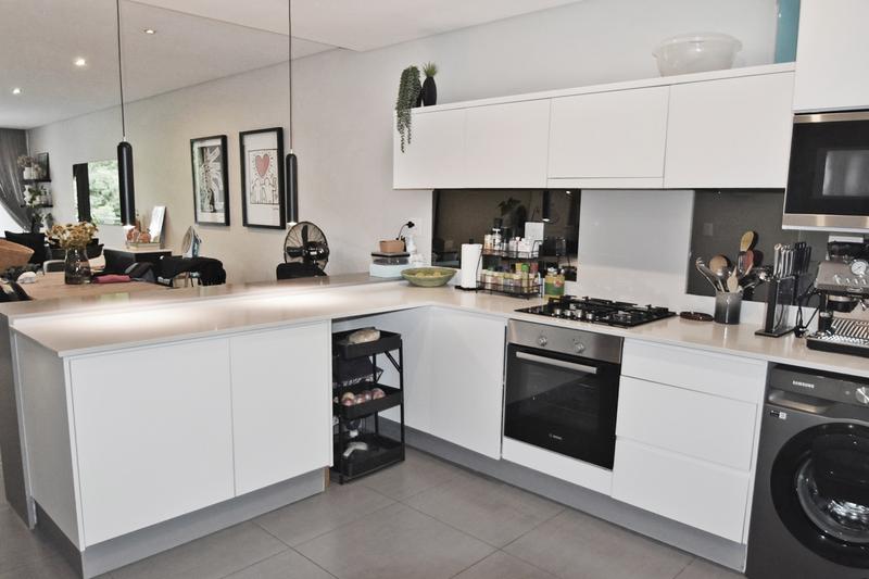 2 Bedroom Property for Sale in Illovo Gauteng
